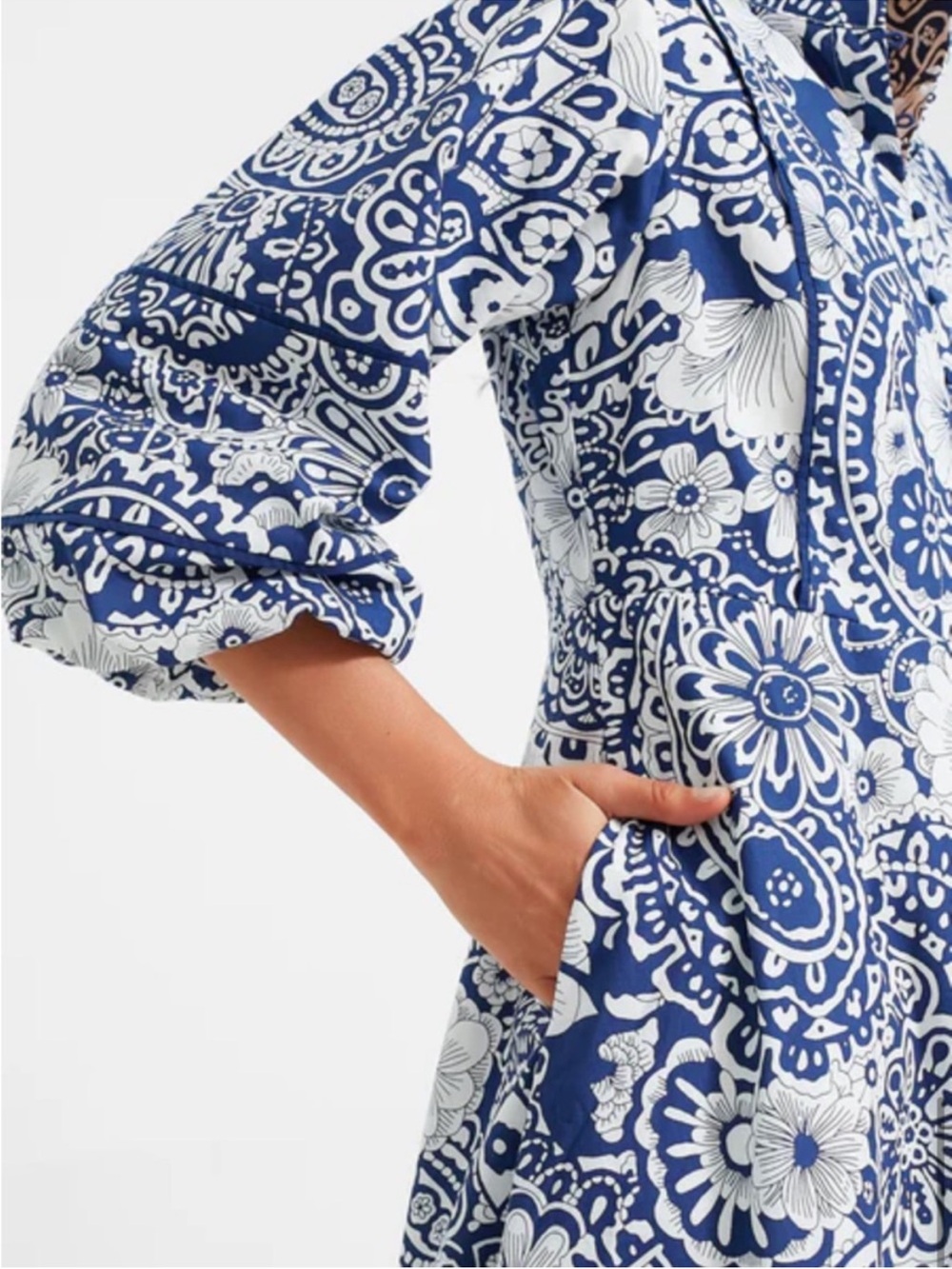 Tuckernuck Hyacinth House Navy and White Floral Hillsborough Cotton Dress